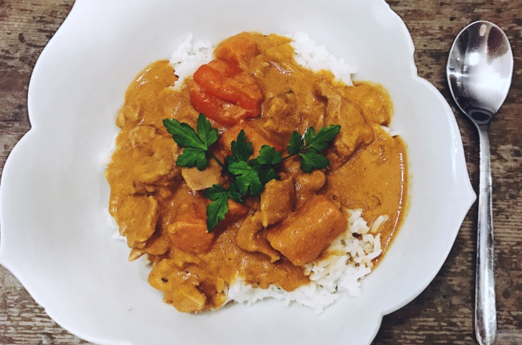 BANANA PEANUT SAUCE BOWL 